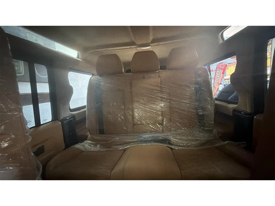 1999 Land Rover Defender 110 - Image 7 of 23