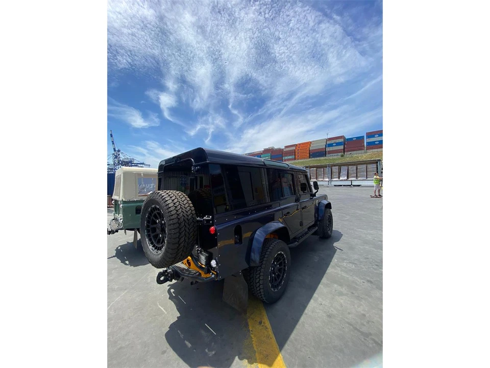 1999 Land Rover Defender 110 - Image 20 of 23