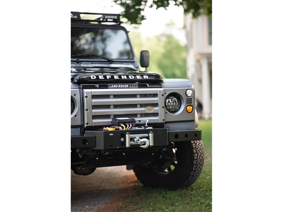 1999 Land Rover Defender 110 - Image 8 of 31