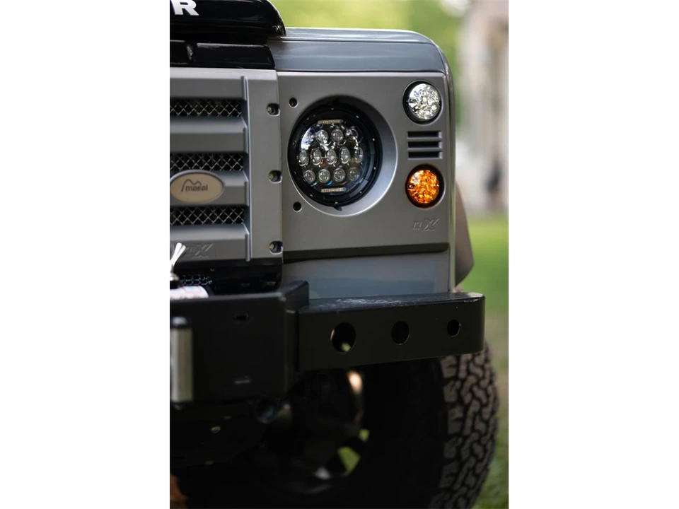 1999 Land Rover Defender 110 - Image 10 of 31