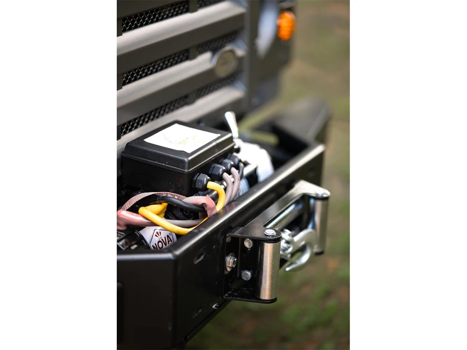 1999 Land Rover Defender 110 - Image 14 of 31