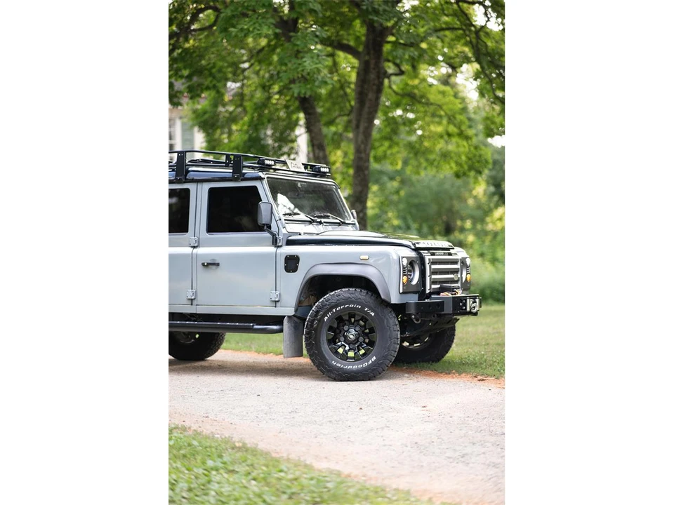 1999 Land Rover Defender 110 - Image 22 of 31