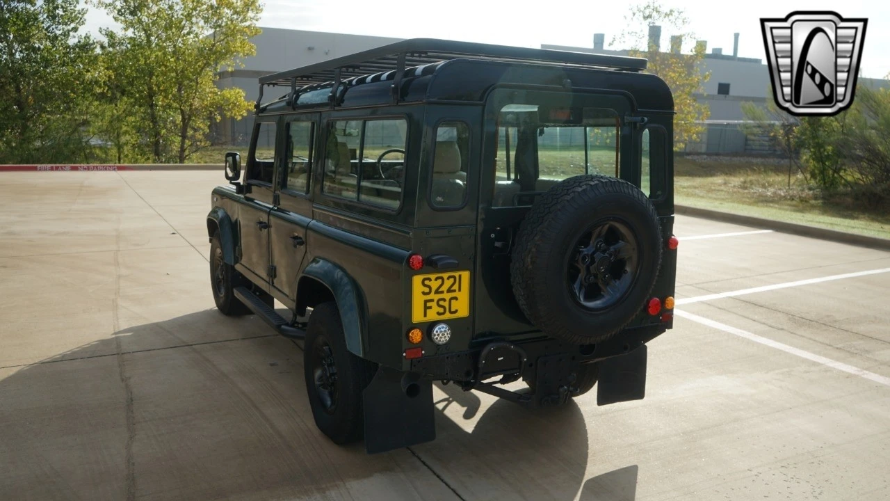 1999 Land Rover Defender 110 - Image 5 of 21