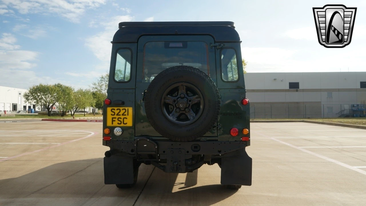 1999 Land Rover Defender 110 - Image 7 of 21