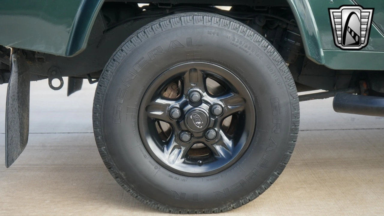 1999 Land Rover Defender 110 - Image 12 of 21