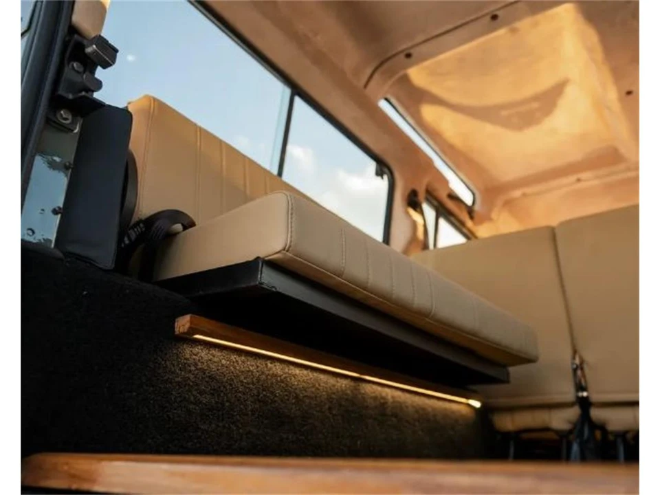1999 Land Rover Defender 110 - Image 10 of 17
