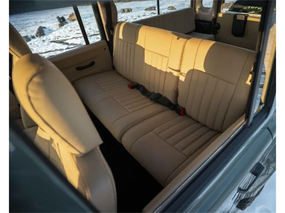 1999 Land Rover Defender 110 - Image 6 of 17
