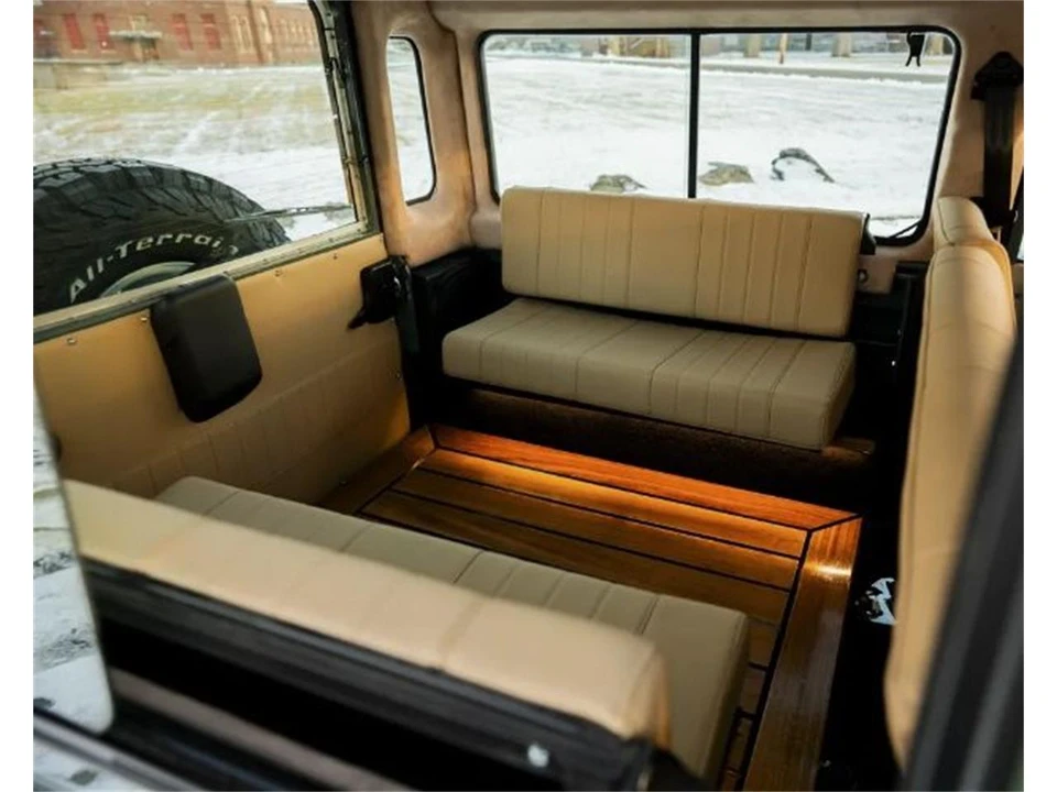 1999 Land Rover Defender 110 - Image 12 of 17