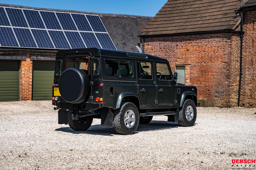 1999 Land Rover Defender 110 - Image 4 of 21