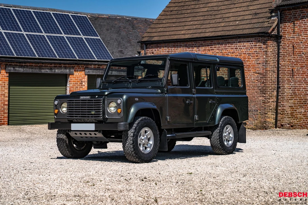 1999 Land Rover Defender 110 - Image 8 of 21