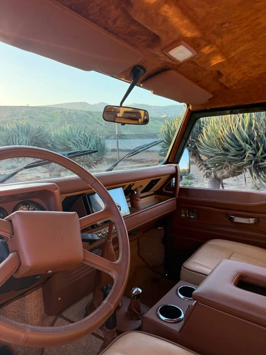 1999 Land Rover Defender 110 - Image 6 of 20