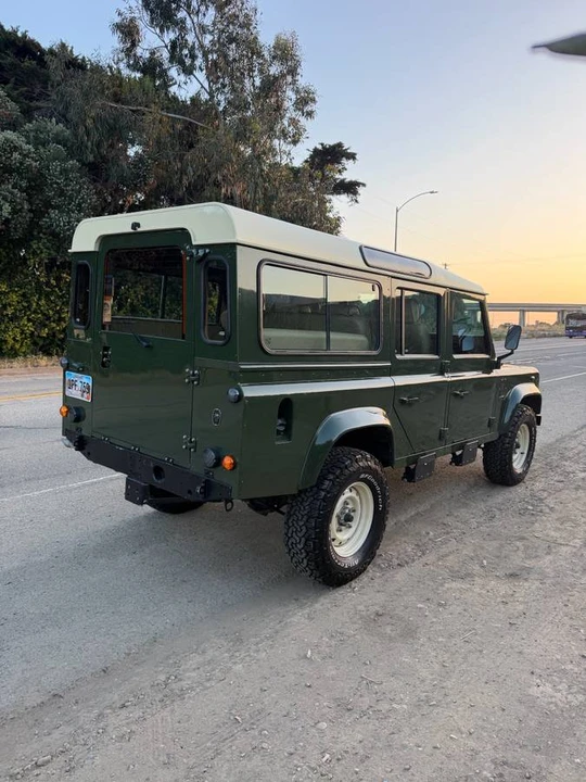 1999 Land Rover Defender 110 - Image 18 of 20