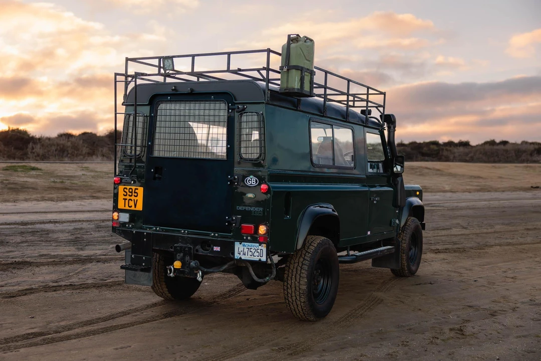 1999 Land Rover Defender 110 - Image 18 of 31