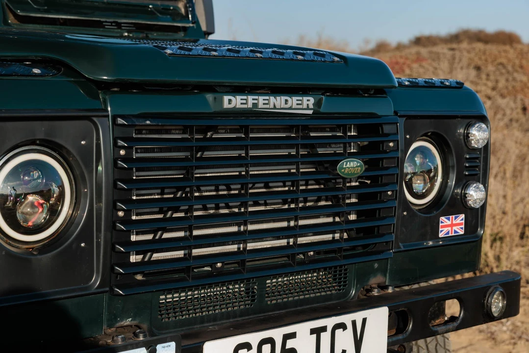 1999 Land Rover Defender 110 - Image 27 of 31