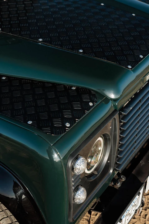 1999 Land Rover Defender 110 - Image 25 of 31