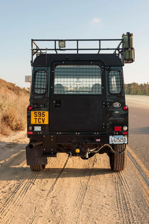 1999 Land Rover Defender 110 - Image 15 of 31