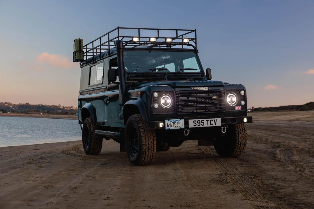 1999 Land Rover Defender 110 - Image 22 of 31