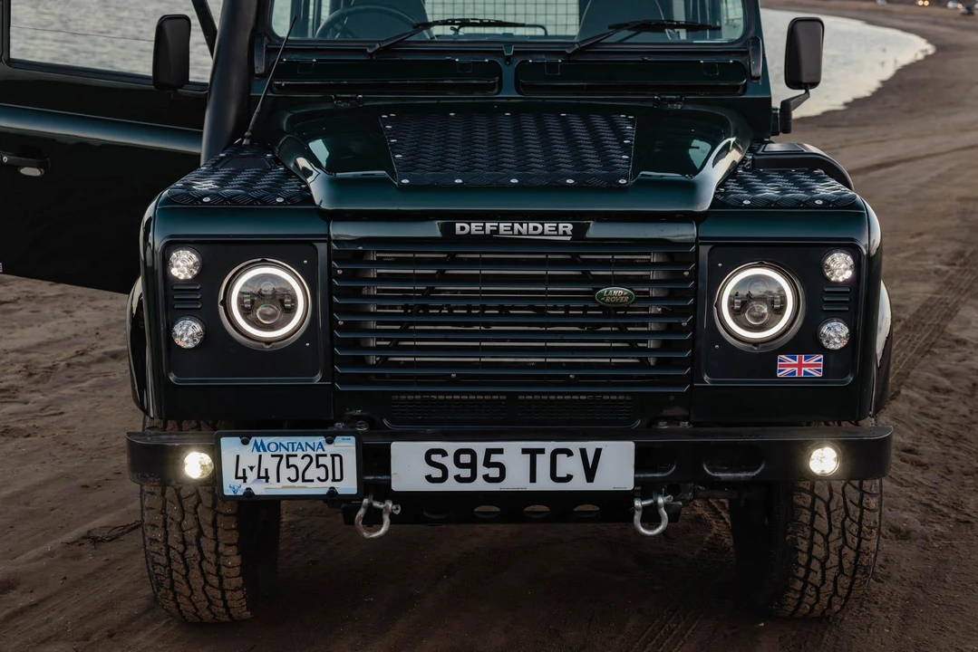 1999 Land Rover Defender 110 - Image 28 of 31