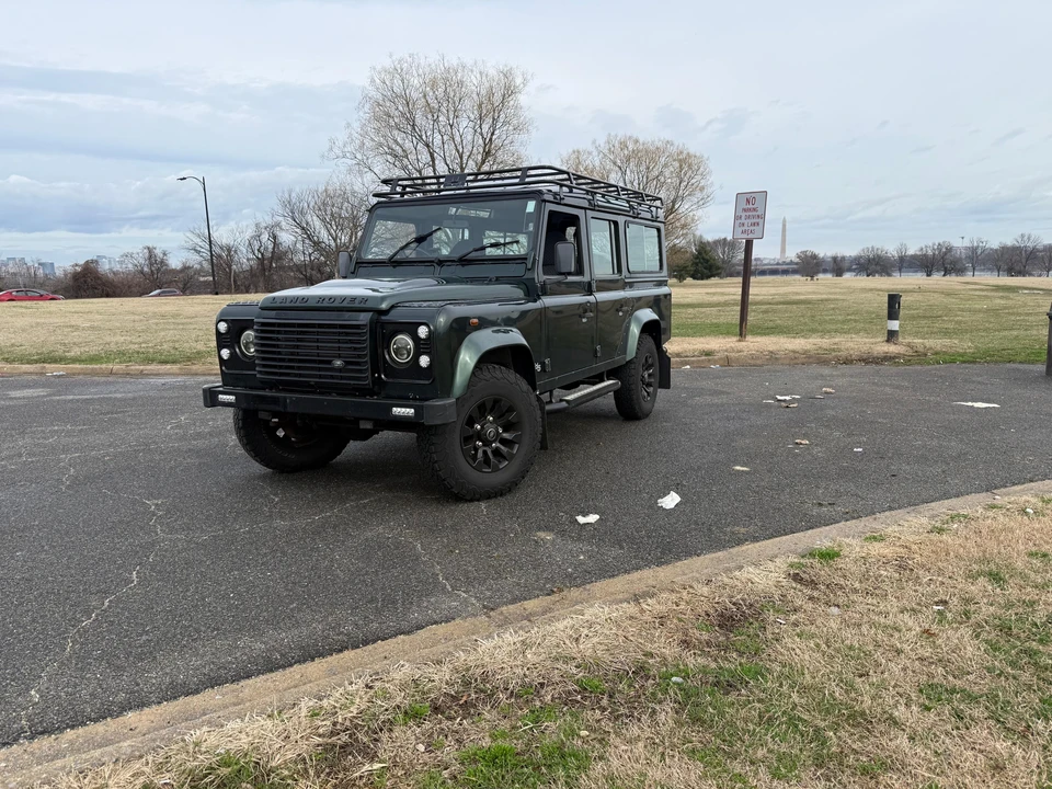 1999 Land Rover Defender 110 - Image 9 of 31