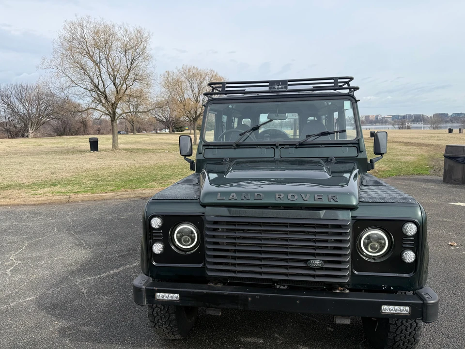 1999 Land Rover Defender 110 - Image 6 of 31