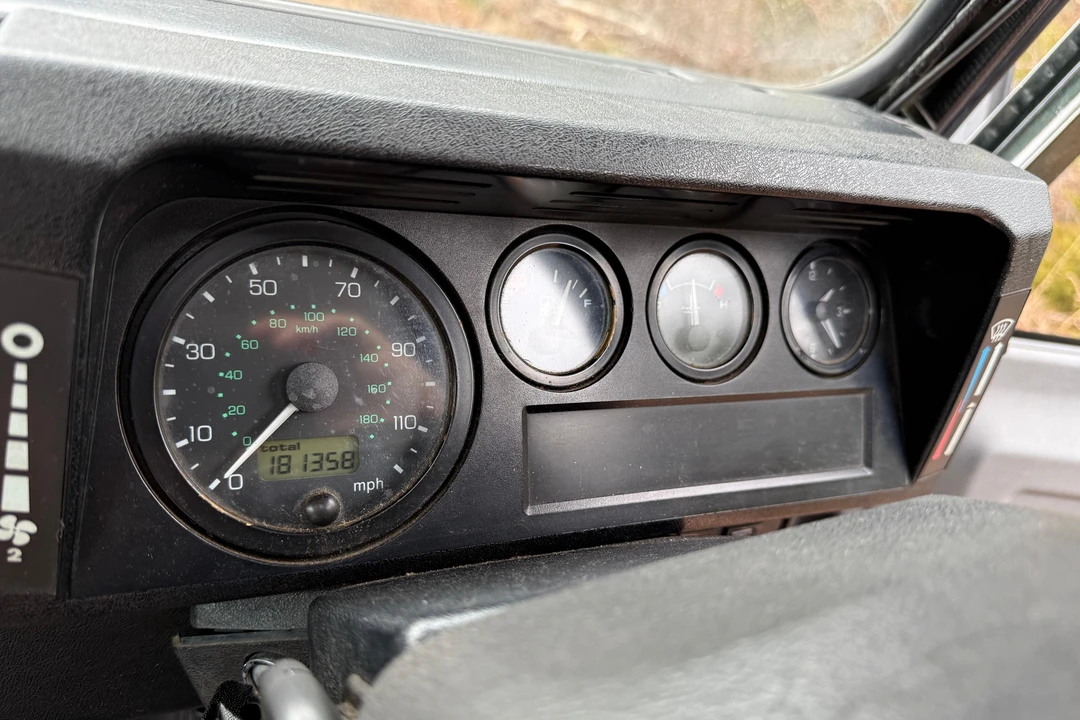 1999 Land Rover Defender 110 - Image 29 of 31