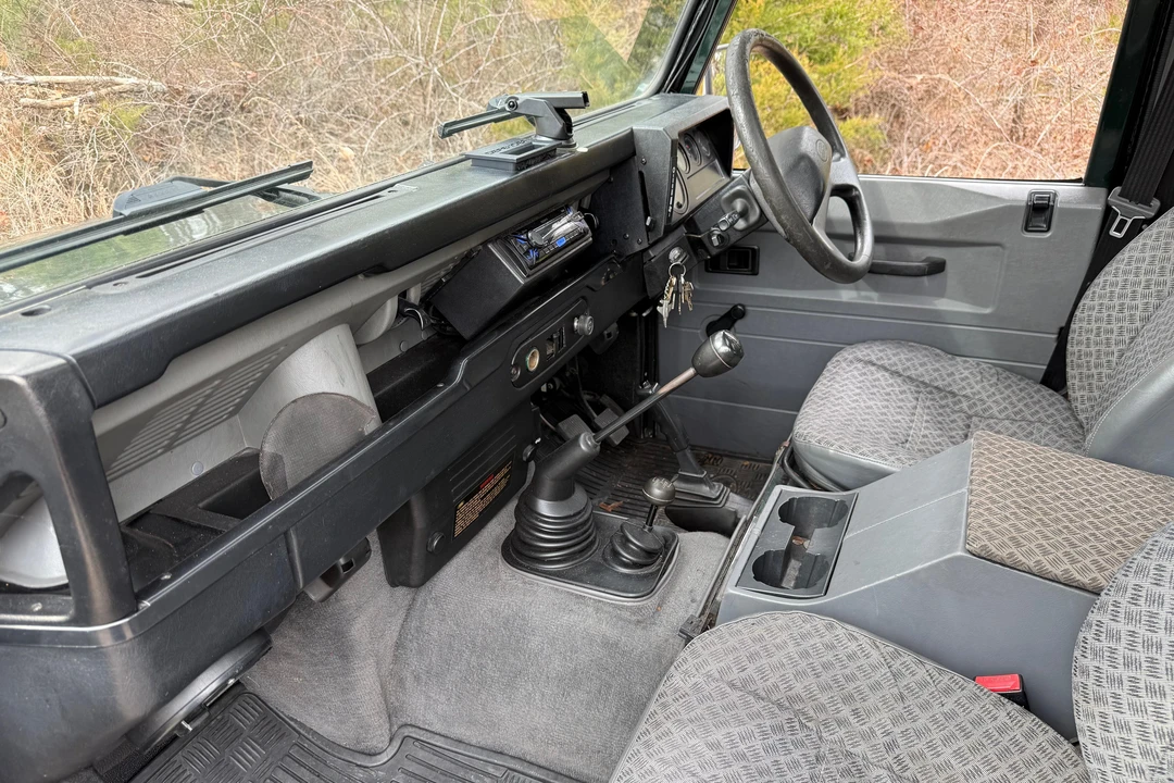 1999 Land Rover Defender 110 - Image 27 of 31