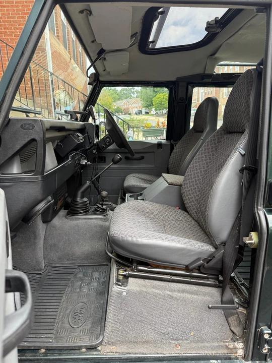 1999 Land Rover Defender 110 - Image 30 of 31