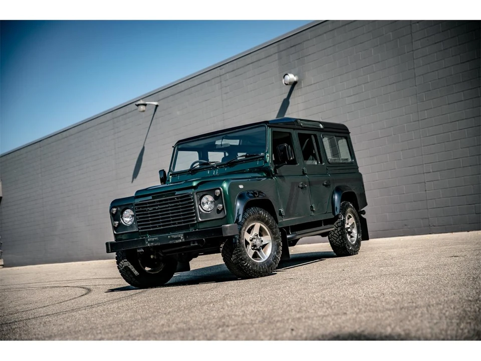 1999 Land Rover Defender 110 - Image 3 of 31