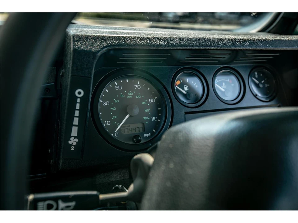 1999 Land Rover Defender 110 - Image 10 of 31