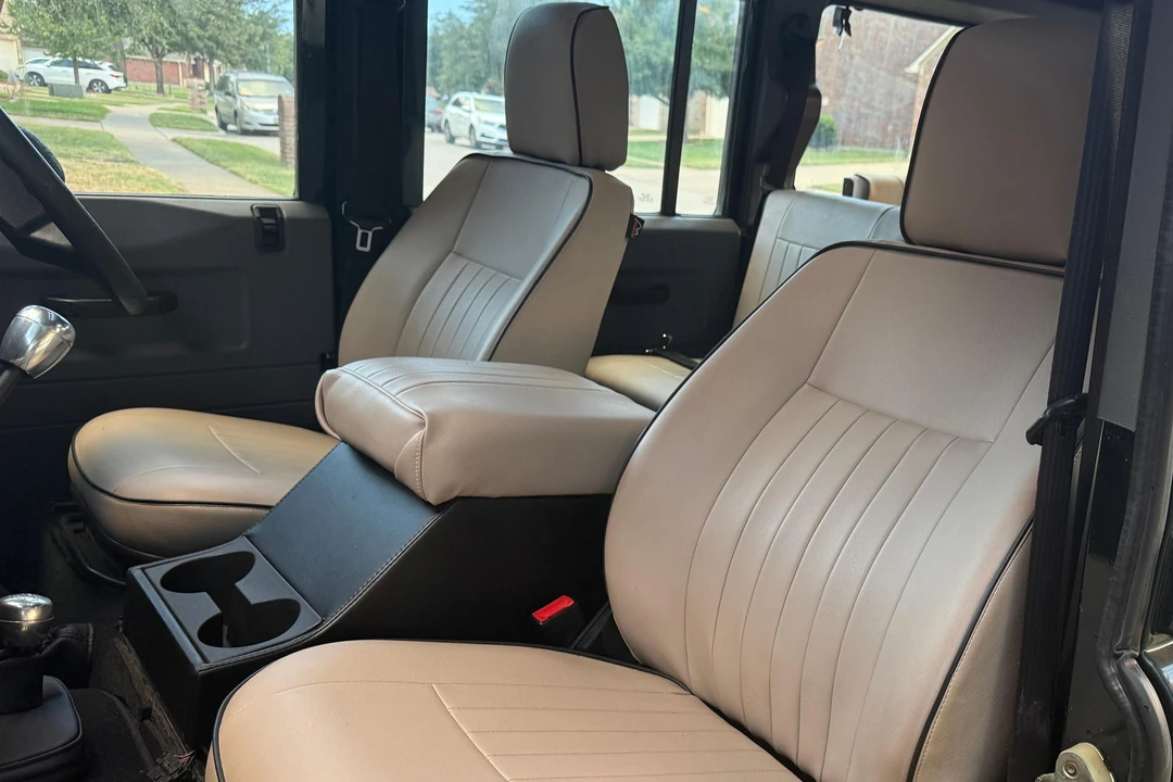 1999 Land Rover Defender 110 - Image 24 of 31