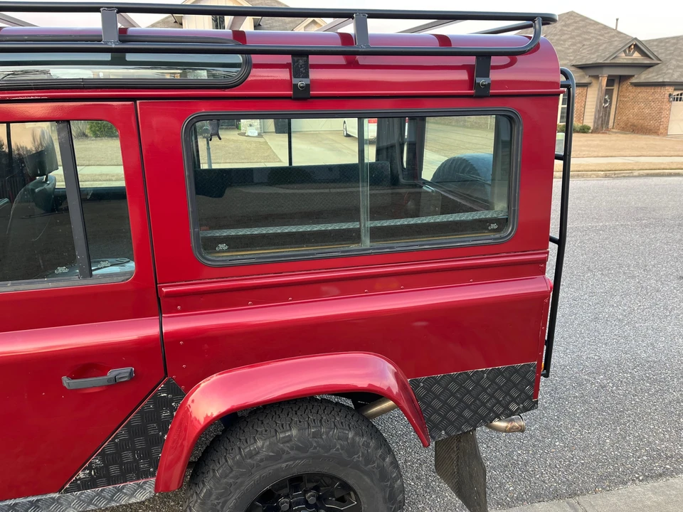 1999 Land Rover Defender 110 - Image 24 of 31