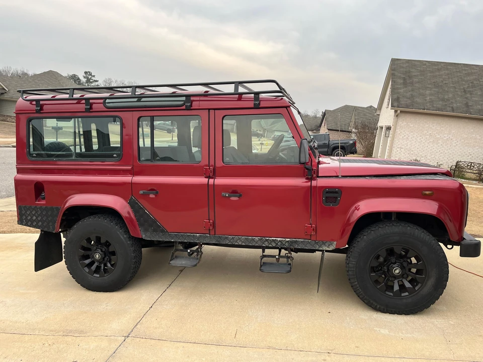 1999 Land Rover Defender 110 - Image 11 of 31