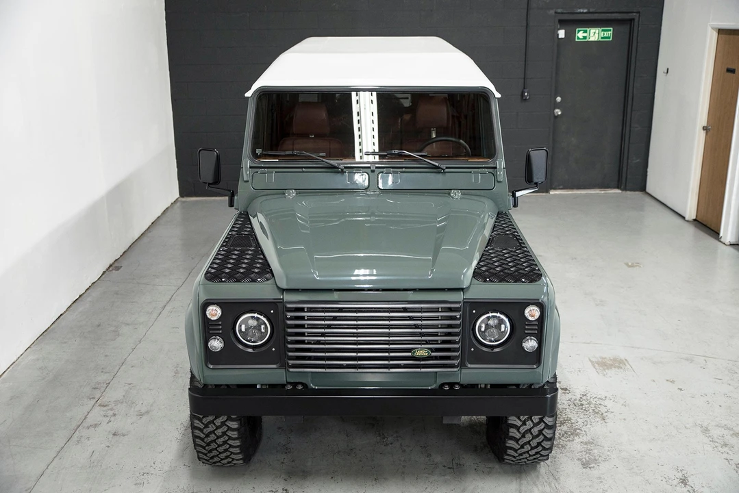 1999 Land Rover Defender 110 - Image 7 of 31