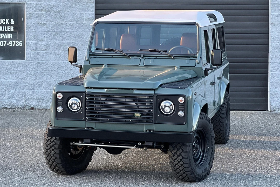 1999 Land Rover Defender 110 - Image 25 of 31