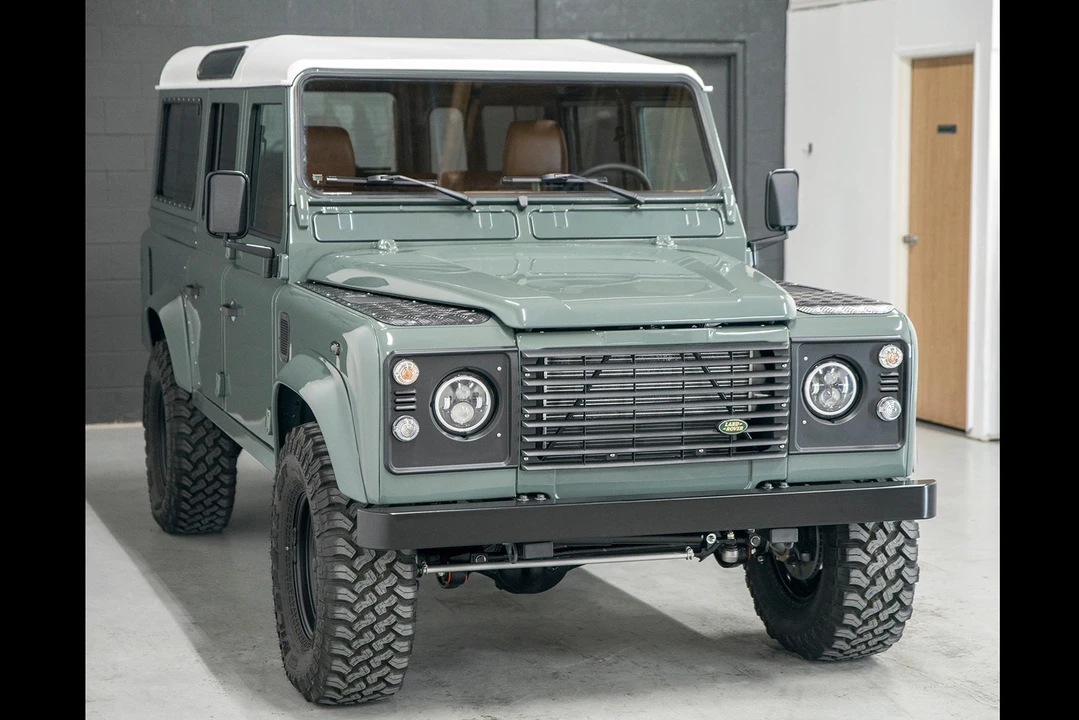 1999 Land Rover Defender 110 - Image 23 of 31