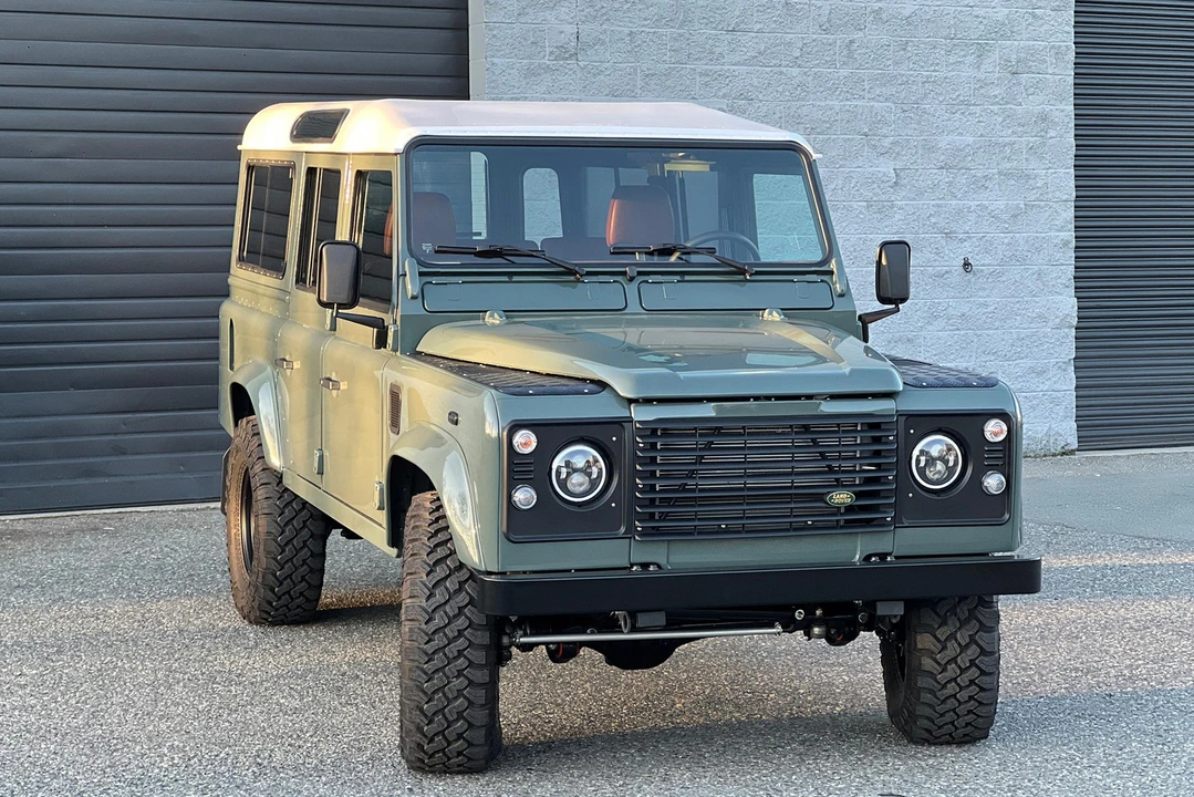 1999 Land Rover Defender 110 - Image 28 of 31