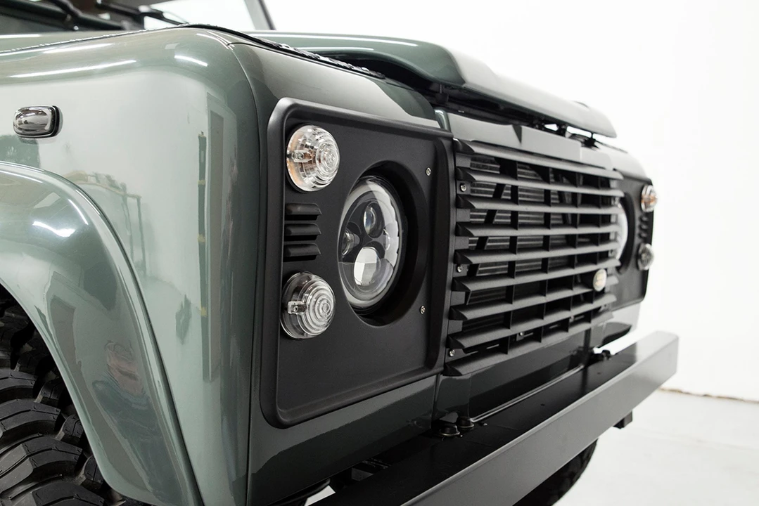 1999 Land Rover Defender 110 - Image 31 of 31