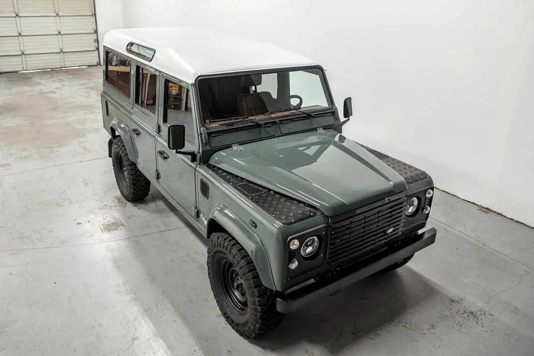 1999 Land Rover Defender 110 - Image 20 of 31