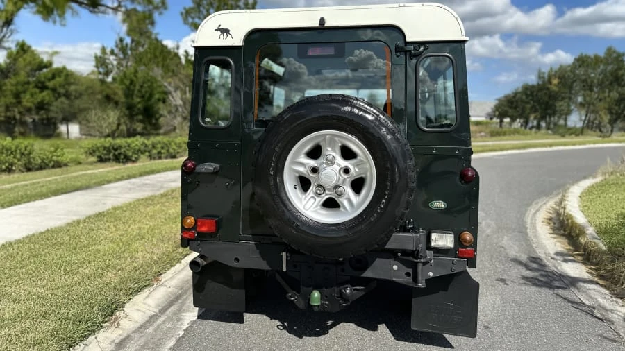1999 Land Rover Defender 110 - Image 11 of 31