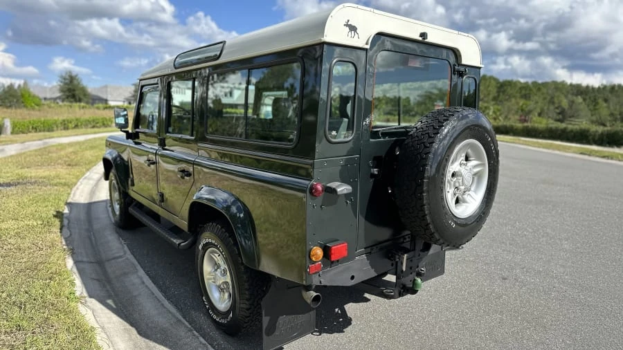 1999 Land Rover Defender 110 - Image 15 of 31