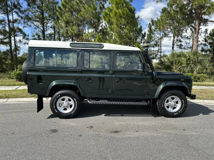 1999 Land Rover Defender 110 - Image 10 of 31