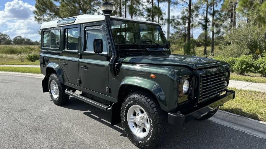 1999 Land Rover Defender 110 - Image 7 of 31