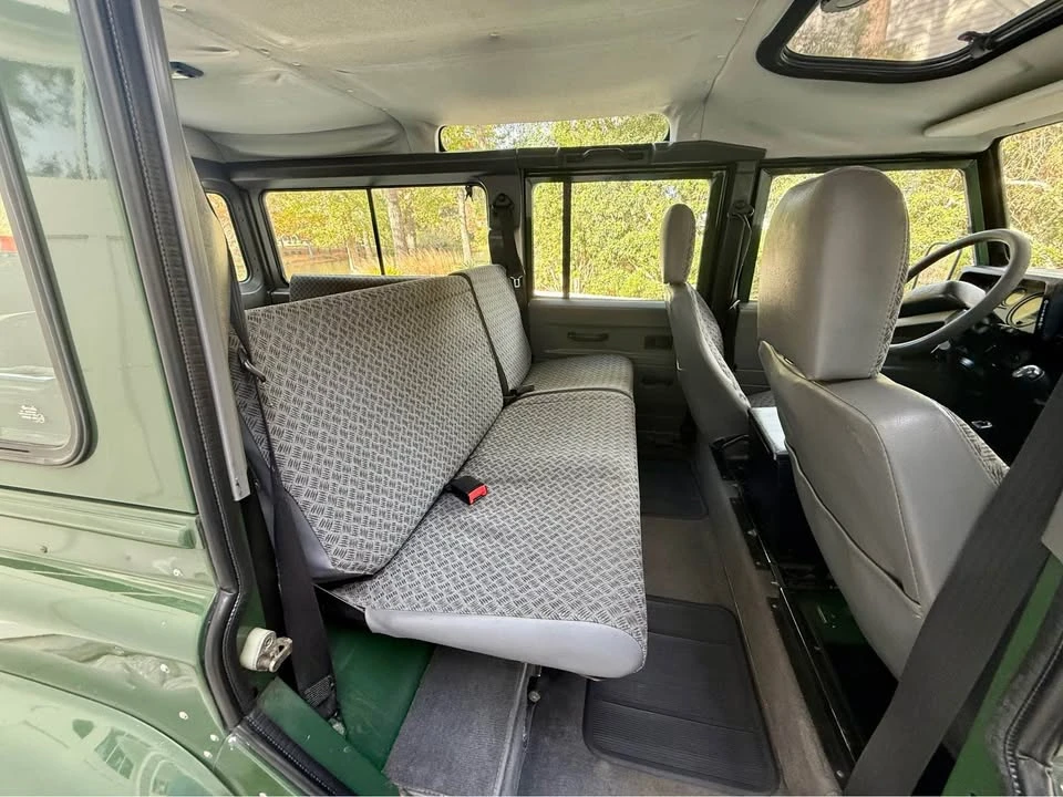 1999 Land Rover Defender 110 - Image 7 of 14
