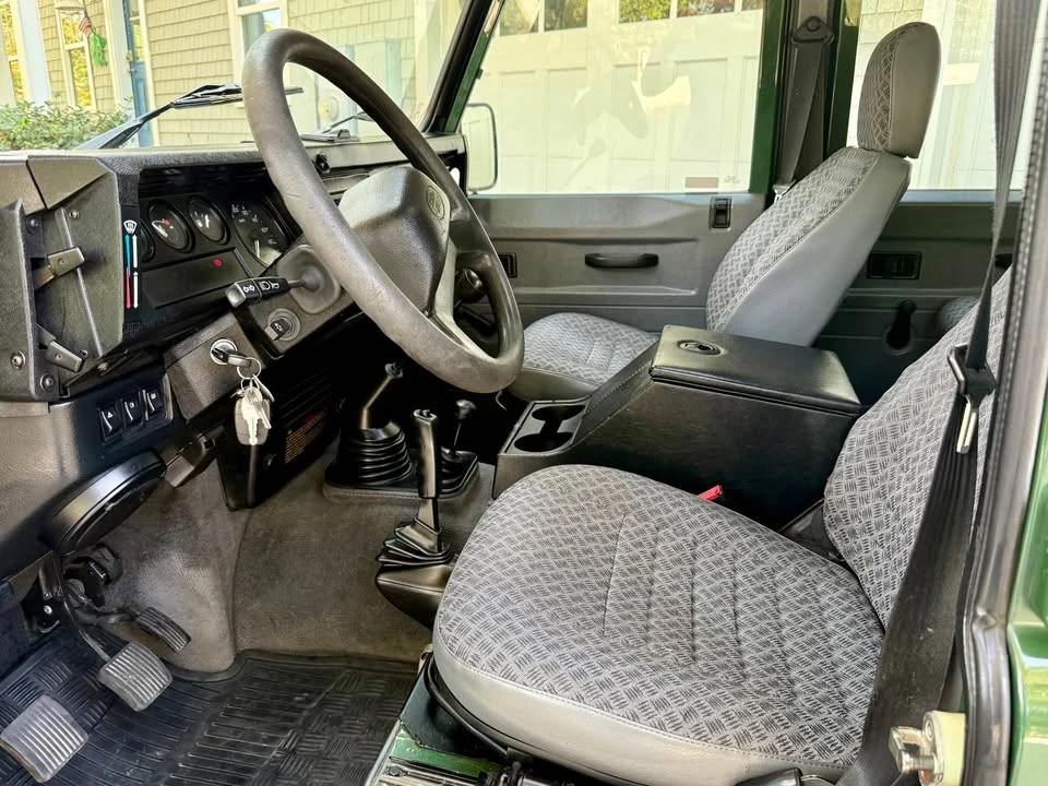 1999 Land Rover Defender 110 - Image 5 of 14