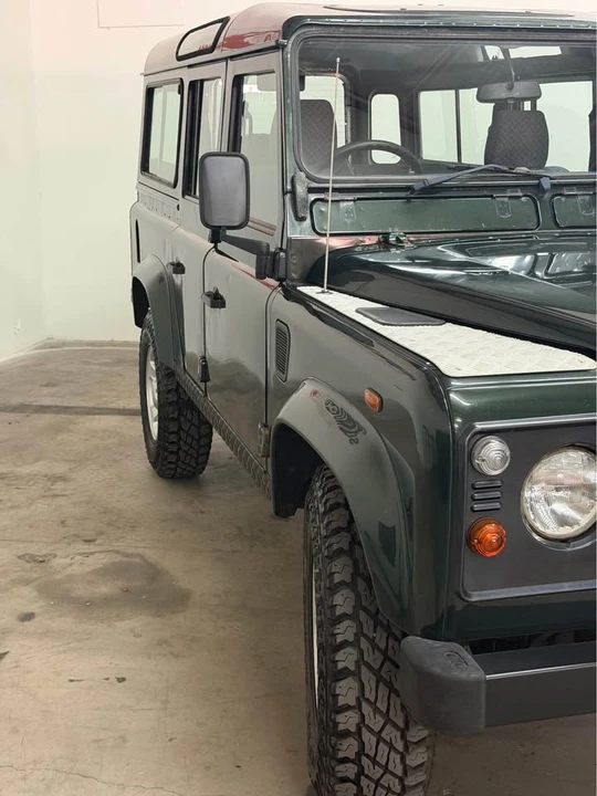 1999 Land Rover Defender 110 - Image 5 of 8