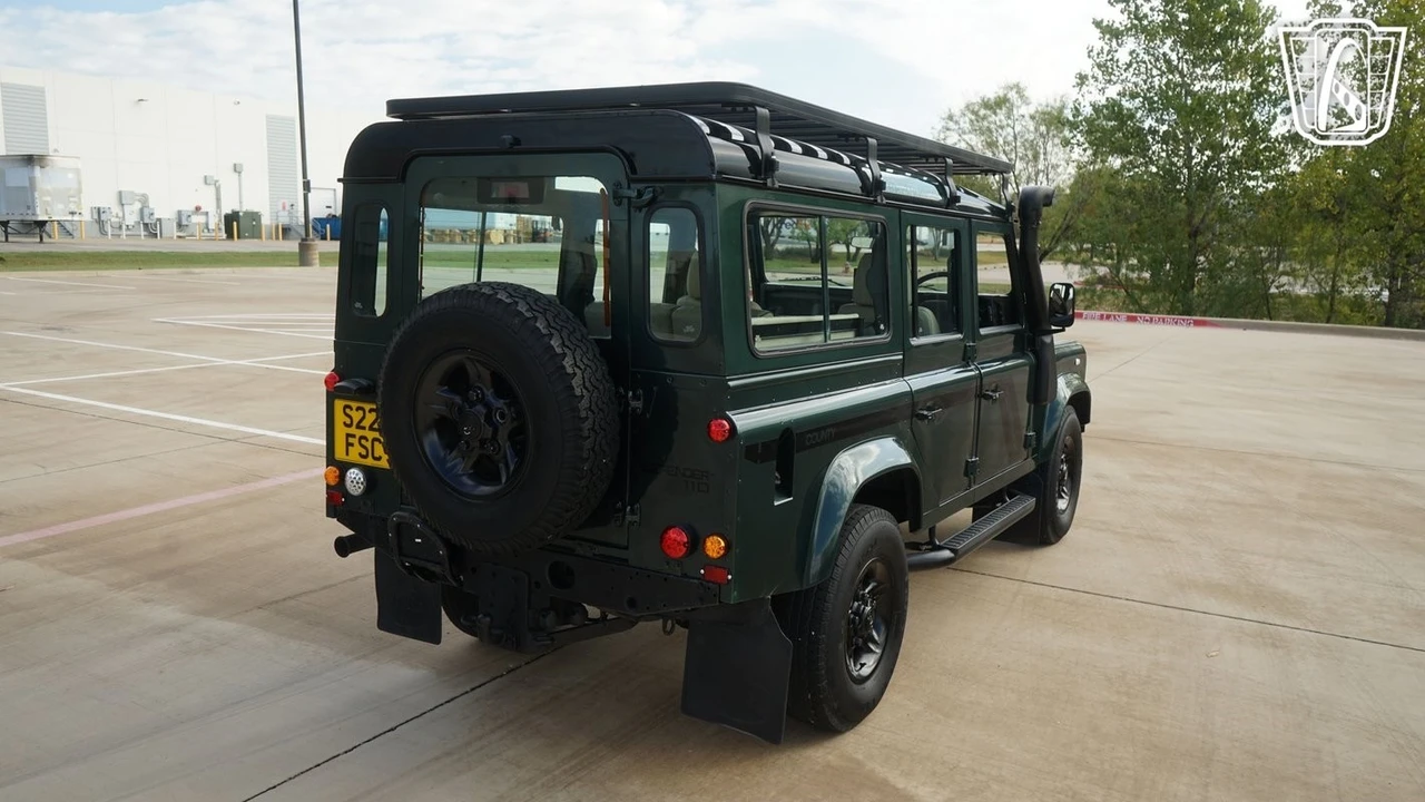 1999 Land Rover Defender 110 - Image 16 of 21