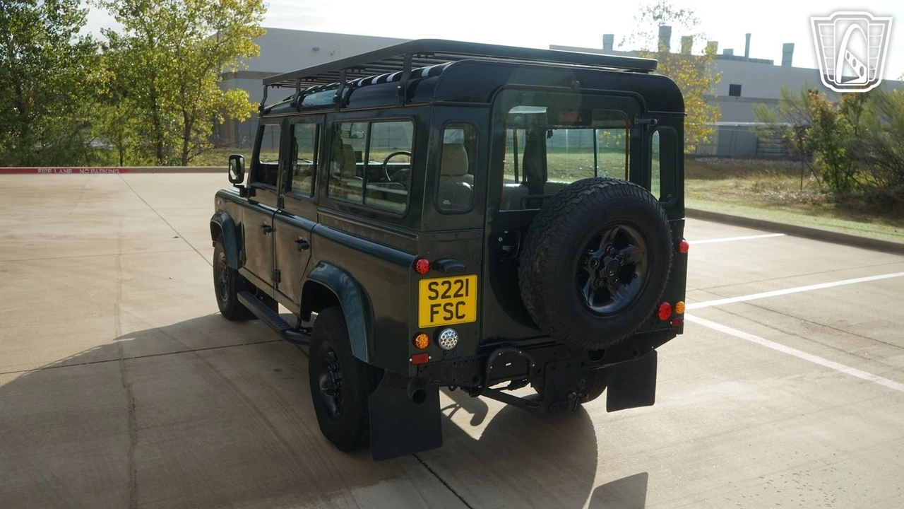 1999 Land Rover Defender 110 - Image 10 of 21