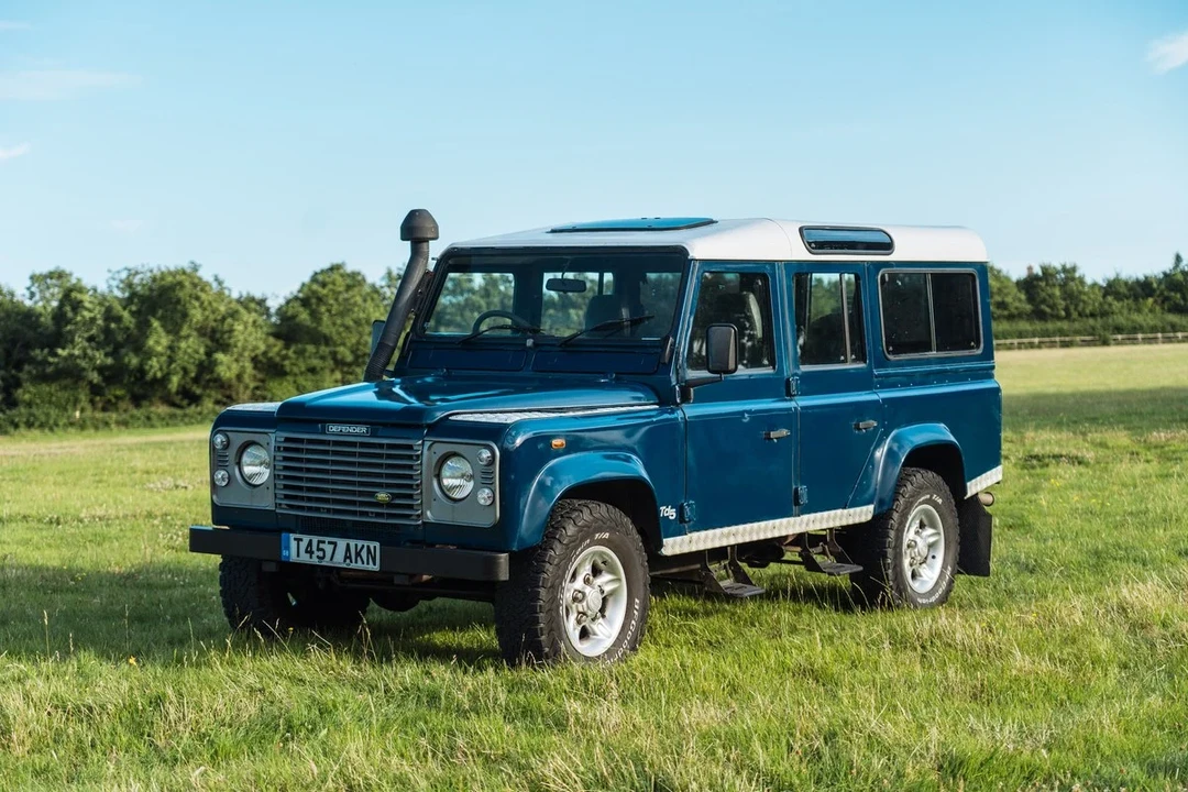 1999 Land Rover Defender 110 - Image 29 of 30