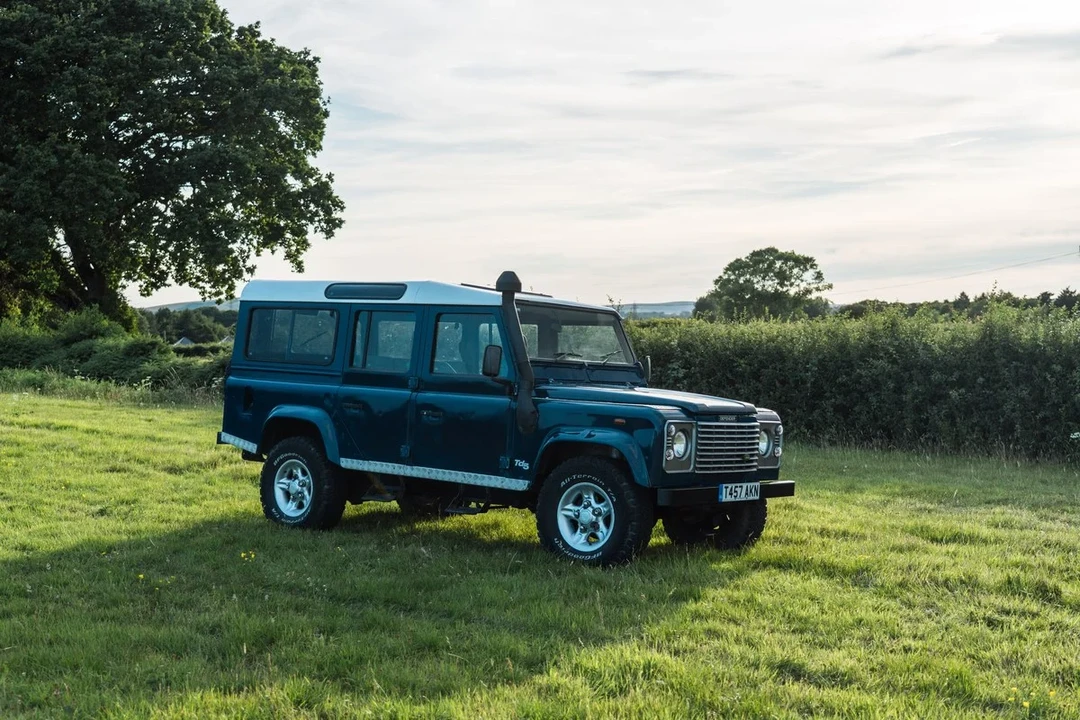 1999 Land Rover Defender 110 - Image 23 of 30