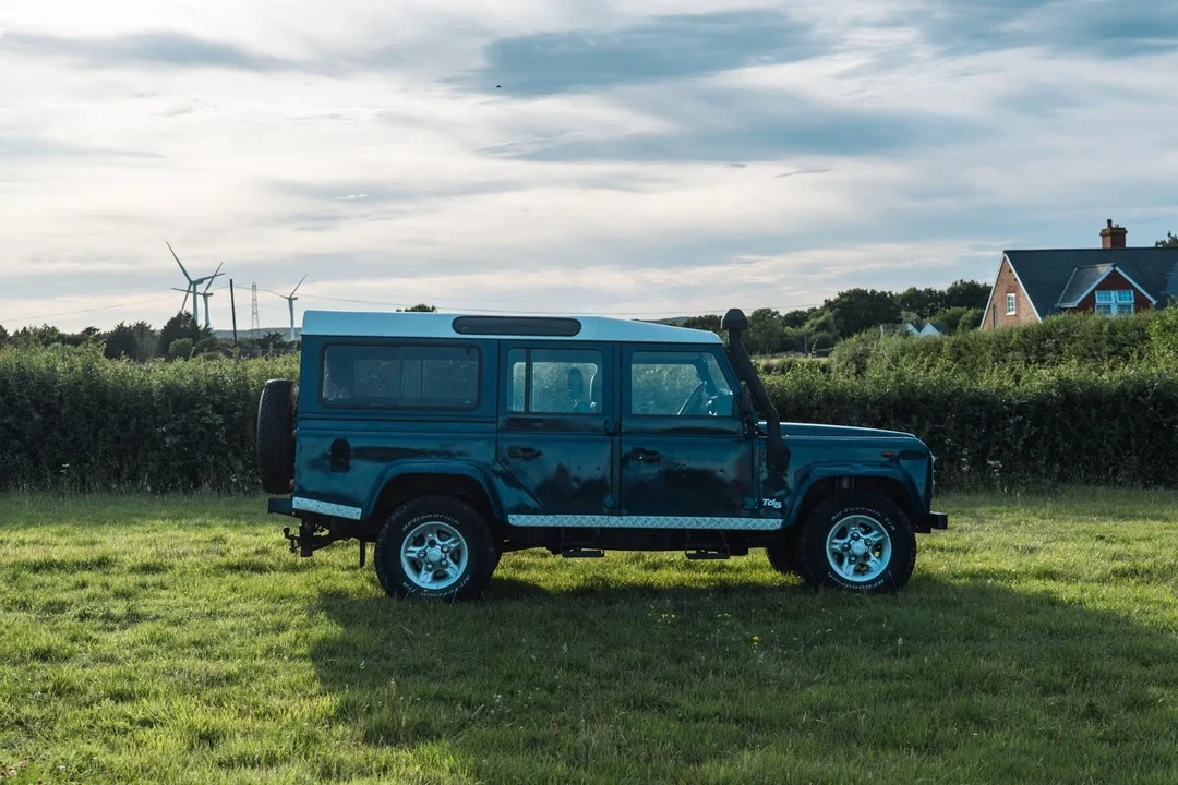 1999 Land Rover Defender 110 - Image 22 of 30